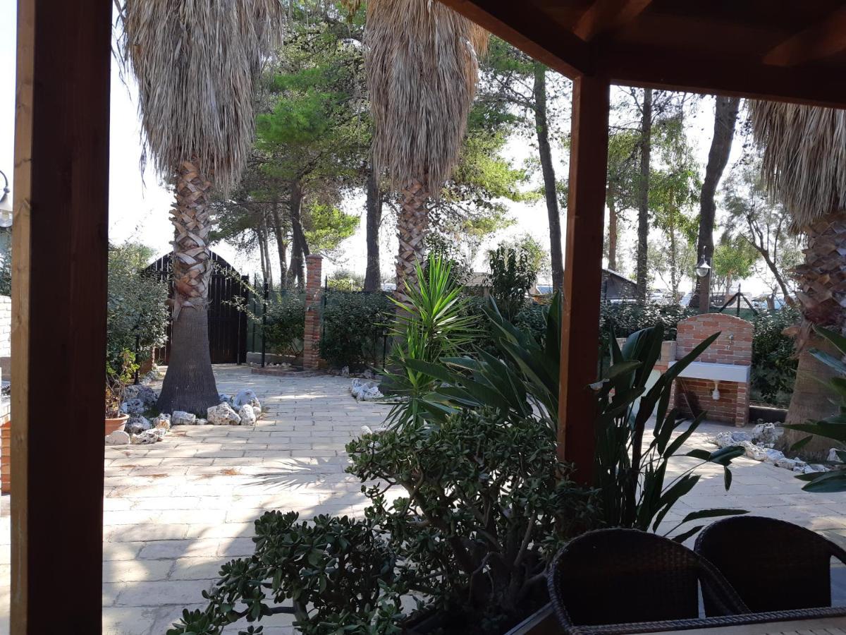 La Dimora In Riva Al Mare Hotel Vieste Bagian luar foto