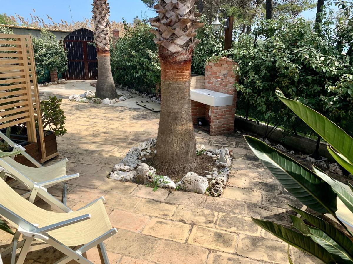 La Dimora In Riva Al Mare Hotel Vieste Bagian luar foto